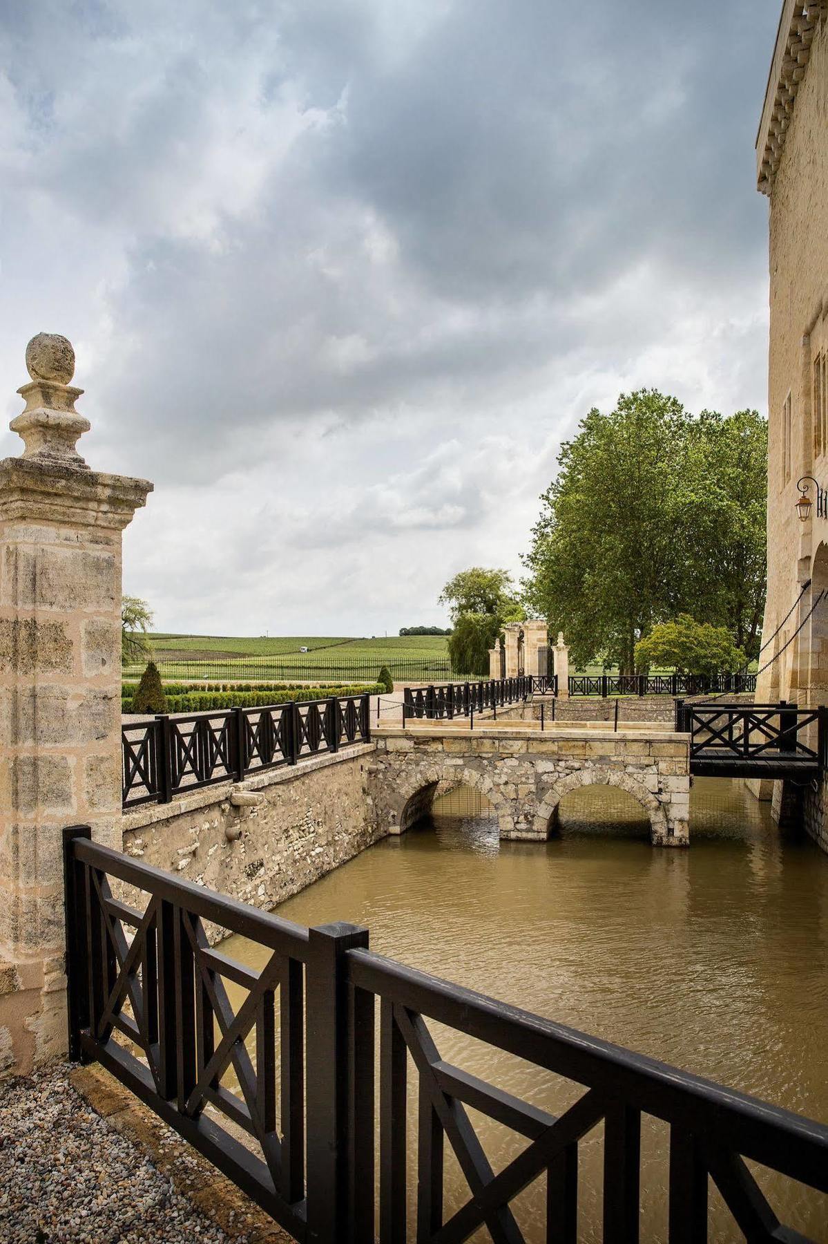 Chateau La Tour Carnet Saint-Laurent-de-Medoc Bagian luar foto